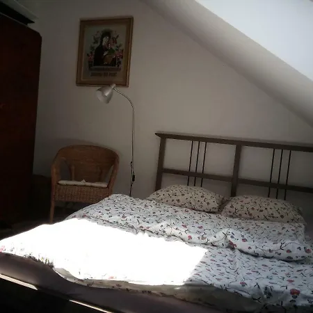 Walnut With Sauna And Pond Penzión pre hostí Topolcany