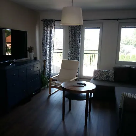 Penzión pre hostí Walnut With Sauna And Pond