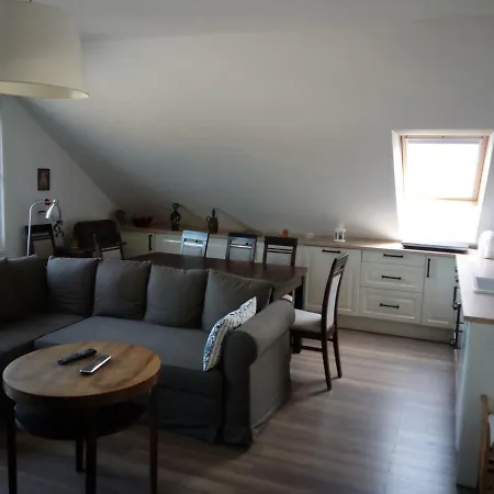 Walnut With Sauna And Pond